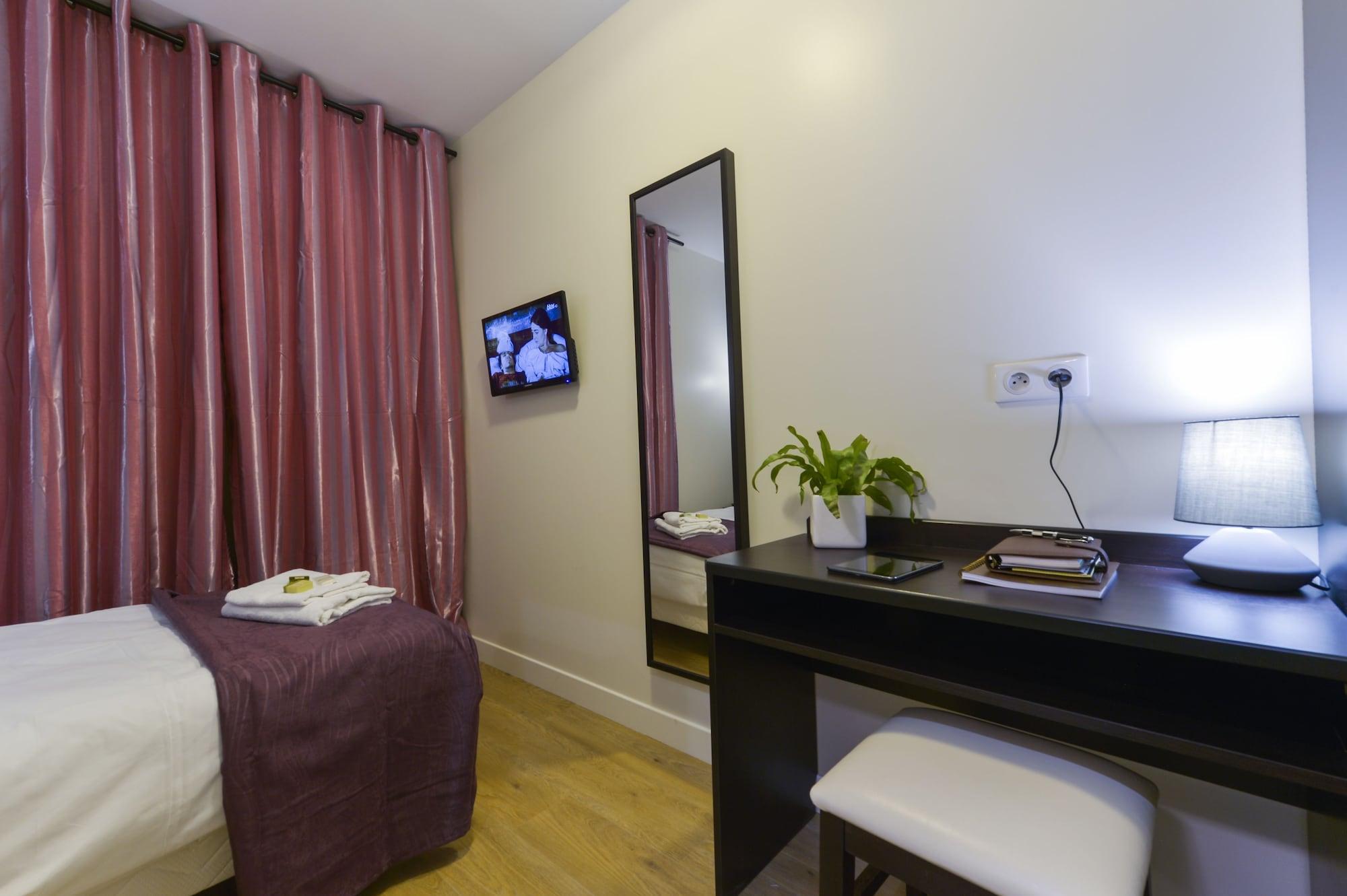 Hotel Du Quai De Seine Paris Ngoại thất bức ảnh